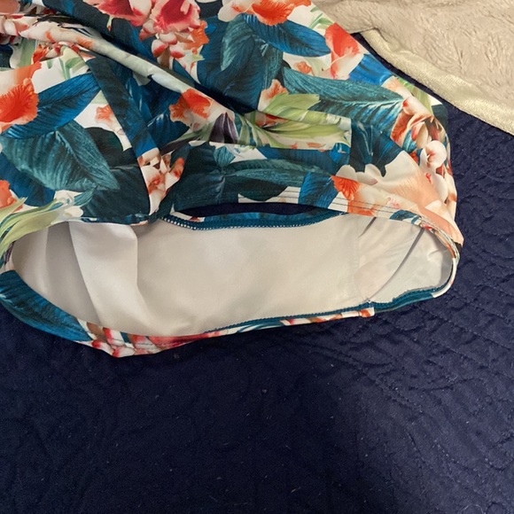 Flirty off the shoulder ruffled full piece bathing suit. - Picture 3 of 4